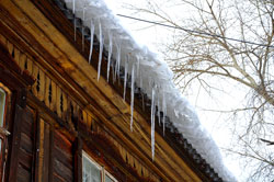 Первые сосульки